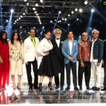 Kangana Ranaut Instagram – #KanganaRanaut closes #indiafashionweek as Grand Finale #showstopper. Love the monochrome look. 😍