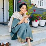 Kangana Ranaut Instagram – #TeamKanganaRanaut wishes you a very happy and prosperous Diwali. We urge you to not make it a festival of sound and chaos. But, a festival of lights and happiness. 🤗🎇🕯️