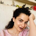Kangana Ranaut Instagram – No filter needed! 
Kangana snapping selfies between meetings and appointments and we are in 😍