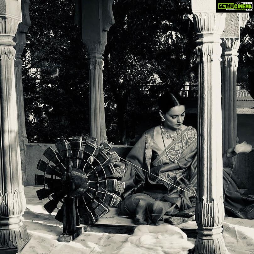 Kangana Ranaut Instagram - On #GandhiJayanti, we would like to salute our culture, our heritage and the idea that khadi revival is critical for our textile industry to see a sustainable future.