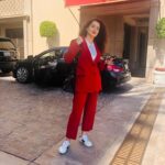 Kangana Ranaut Instagram - "Los Angeles is like a beauty parlor at the end of the universe." Here, Kangana was captured in LA taking delights of the beautiful city. 🌃