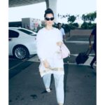 Kangana Ranaut Instagram – Queen is a source of pure OOTD inspiration! 😍🤩
.
.
Here, she was spotted at the Mumbai Airport where she was taking a flight to Rajkot!
.
.
.
This beautiful suit is gifted by a friend! 🥰
Navratan Diamond Neckpiece 🤤
Shades: @tomford
Footwear: @esprit
Bag: @givenchyofficial
.
.
.
.
#KanganaRanaut #airportoutfit #airportstyle #airportfashion