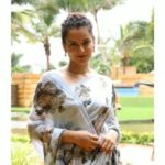 Kangana Ranaut Instagram - The Maharani-esque look ft. #KanganaRanaut! Queen is setting high standards for monsoon looks. 😍☔ . . . PC: @sunil.r.khandare for the first 2 pictures.