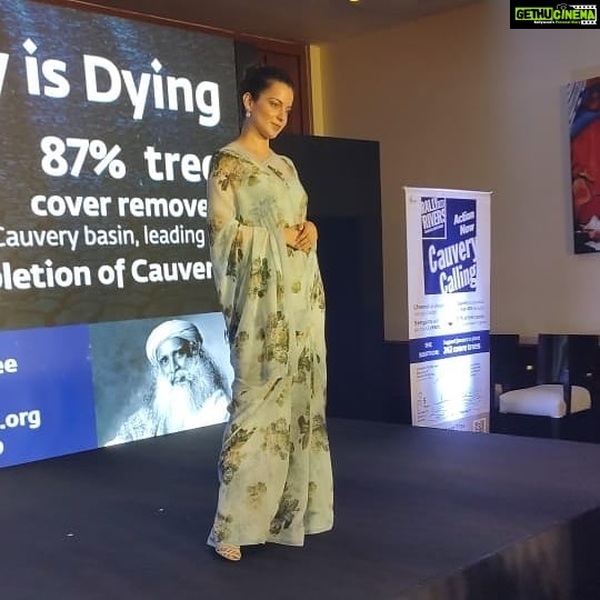 Kangana Ranaut Instagram - #KanganaRanaut gracing the #CauveryCalling event with a customised chiffon saree and #Gucci sandals. Her immense contribution towards the environment is truly motivating! . . Hair: @hairbyhaseena