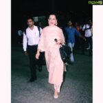 Kangana Ranaut Instagram – The queen has landed. Retro hair, ox-blood lips, dark sunnies and statement chand balis make for the perfect accessories for this incredible gota ensemble.
.
.
Shades @celine 
Juttis @needledust 
Bag @prada 
Salwar suit locally sourced from Jaipur
