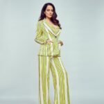Kangana Ranaut Instagram – Corporate but make it fashion 😎
.
.
.
Wearing @shop_alexis
Styling: @stylebyami @mala_agnani
Hair : @hairbyhaseena
Make up : @chettiaralbert
Photographer : @ajay.shoots.spaces