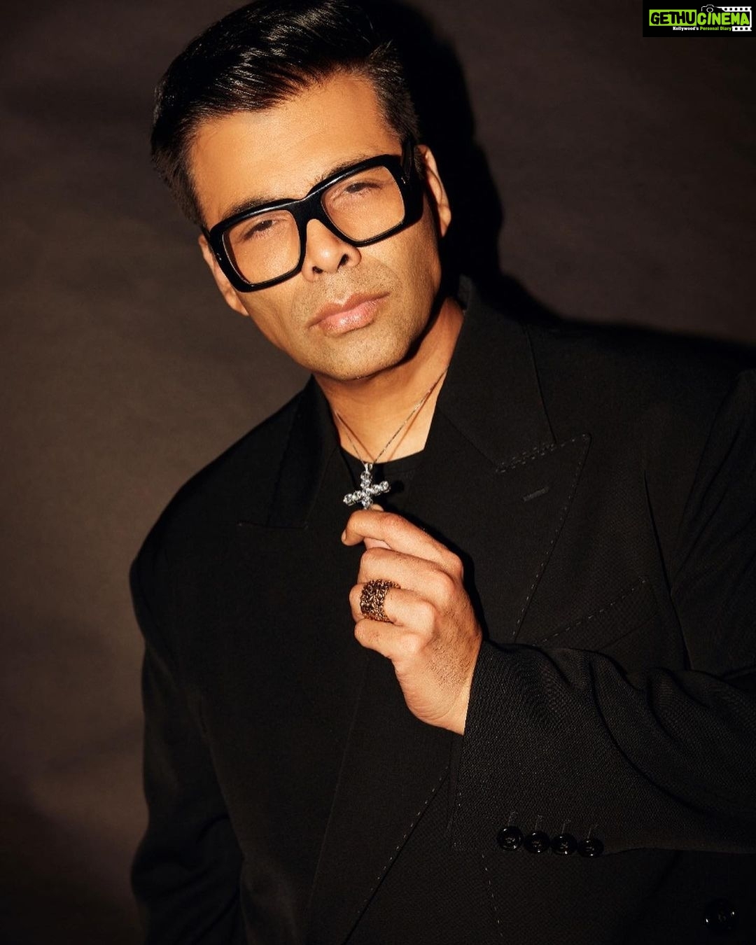 Karan Johar Instagram - At the premiere of the hugely awaited #thisis83 ! So excited to watch it! Styled by @ekalakhani in @dolcegabbana managed by @len5bm 📷 @rahuljhangiani