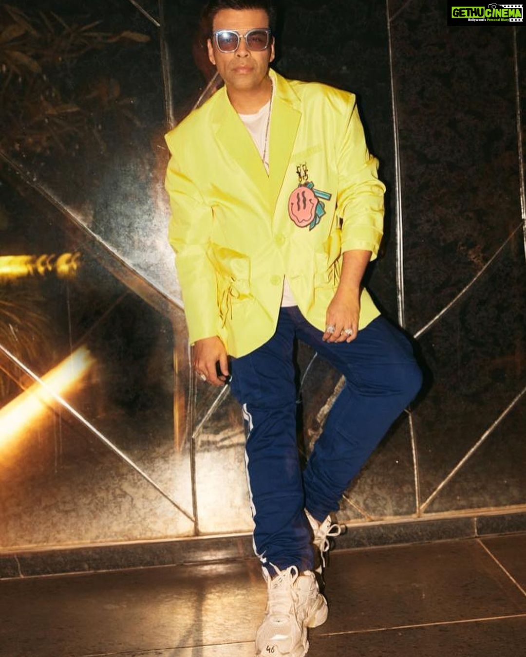 Karan Johar Instagram - Not so mellow yellow! In @dhruvkapoor styled by @ekalakhani 📷 @rahuljhangiani managed by @dcatalent