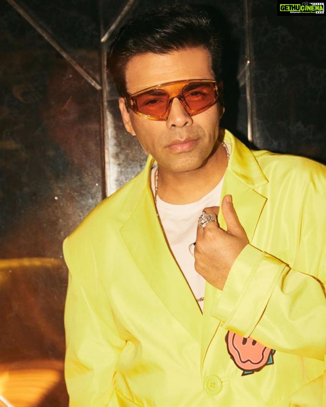 Karan Johar Instagram - Not so mellow yellow! In @dhruvkapoor styled by @ekalakhani 📷 @rahuljhangiani managed by @dcatalent