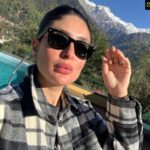 Kareena Kapoor Instagram - Bye bye Palampur ❤️🤩🤩 What a brilliant experience... and hello Mumbaiii... I’m coming home ❤️