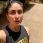 Kareena Kapoor Instagram - Dear fat, prepare to die... .Xoxo, me. 🤣