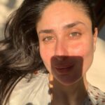 Kareena Kapoor Instagram - Because eye-shadow is too mainstream! 💁🏻‍♀️