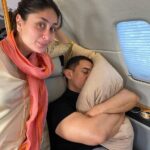Kareena Kapoor Instagram - My fav co-star has to be @_aamirkhan's... pillow! ❤️🤭