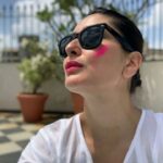 Kareena Kapoor Instagram - I think pink is my colour. Agree?
