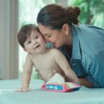 Kareena Kapoor Instagram – Baby wipes are an important part of not only a baby’s diaper changing routine, but also for when they create small messes while eating, playing, and exploring the world around them.

I’m so excited to associate with Little’s soft and moist Baby Wipes… a product that provides a completely clean experience for my babies.

@piramal.littles #LittlesLoveLittles 

P.S. This was the cutest shoot with my super cute co-stars! 🥰