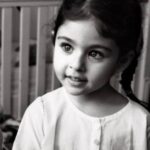 Kareena Kapoor Instagram – Happy birthday to our little princess… Inaaya! Reach for the stars always beautiful girl ❤️

📸: Kunal Kemmu 

@sakpataudi @kunalkemmu