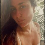 Kareena Kapoor Instagram - Gym class and selfies go hand in hand 🥰💁🏻‍♀️ #Reels #ReelItFeelIt