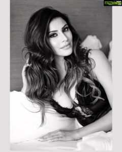 Karishma Kotak Instagram - #sunday still lives ♟ London, United Kingtom