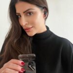 Karishma Kotak Instagram - "Smoky, elegant and moody! Not just me, but @nothing ear (1) black too! Get yours now on @Flipkart #Nothing #ear1black"