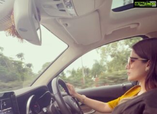 Kashish Singh Instagram - For those who says girls can’t drive in saree 😅😉🤪🤩😀😎 #driveinsaree #crazyme #toofan #indianroads #yolo #fastenyourseatbelt #bellavitakashish 🖤
