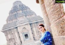 Kashish Singh Instagram - The Ancient Indian temples and structures are the most intricate and amazing pieces of human design work I have ever seen. How they even did this with no machinery is astounding. This is what India is built on. This is its ancient heritage and history. This is what should be promoted as tourism. The ancient pre mughal period needs to be taught and learnt at schools here. This is the history India should be proud of. I love my country and its history. #suntemple #jaganathpuri #odisha #india #incredibleindia #tourism #history #temple #architecture #amazed #proudindian #bellavitakashish 🙏🏻🙏🏻 Konark Sun Temple