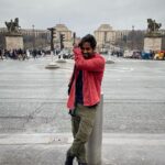 Kathir Instagram – Pa-rising through December 
.
.
.
#Travel #Backpacking #christmas Paris, France