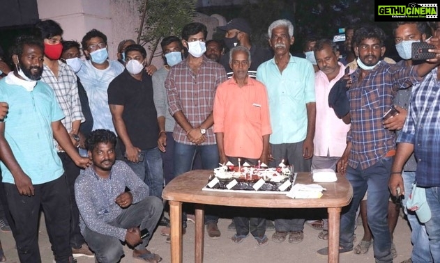 Kathir Instagram - We are invisible without all your hard work. Heartfelt thanks to each and everyone of you. A big salute to all those frontline soldiers who are working hard to save our lives since the last one year. #HappyLaboursDay