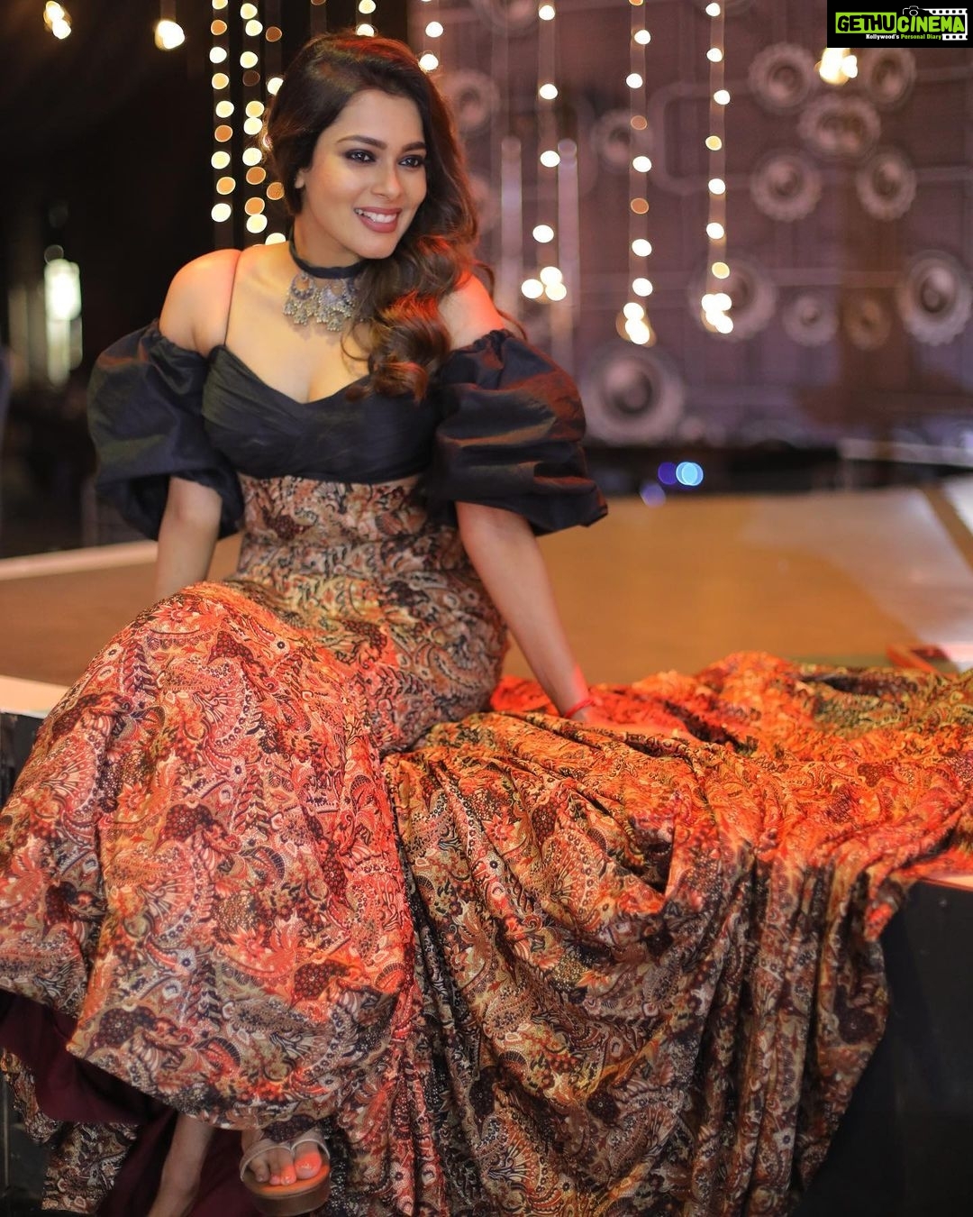 Keerthi shanthanu Instagram - Shades of Black & Brown🖤🤎 Outfit & neckpiece: @suresh.menon ‘s creation 🖤