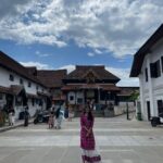 Keerthy Suresh Instagram – Praying for good health, happiness and tons of positivity in 2022. Happy New Year! May all of you and your loved ones have a fruitful and blessed year ahead! 😊🙏🏻 Sree Padmanabhaswamy Temple