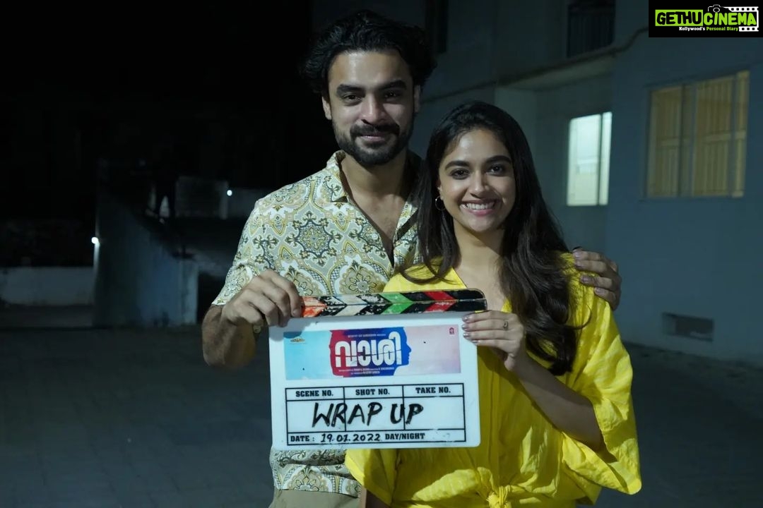 Keerthy Suresh Instagram - It's a wrap! #Vaashi will always hold a special place in my heart for many reasons, first one being that it took me 8 years to act in my father's production, @revathy_kalamandirr @revathysureshofficial and the journey was worth it. I will cherish the memories from set forever, @tovinothomas, thank you for being an amazing co-star. So glad I got to be a part of @vishnuraghav 's first venture as a director, from being childhood friends, we sure have come a long way. Cannot wait for all of you to watch it! ☺️♥️ @revathysureshofficial @ronydavidraj @nitin_mick @dcunha.neil @kailasmenon2000 @vinayaksasikumar @anu.Mohan.k @divigeorge @anaghaa_narayanan_ @___sohil__