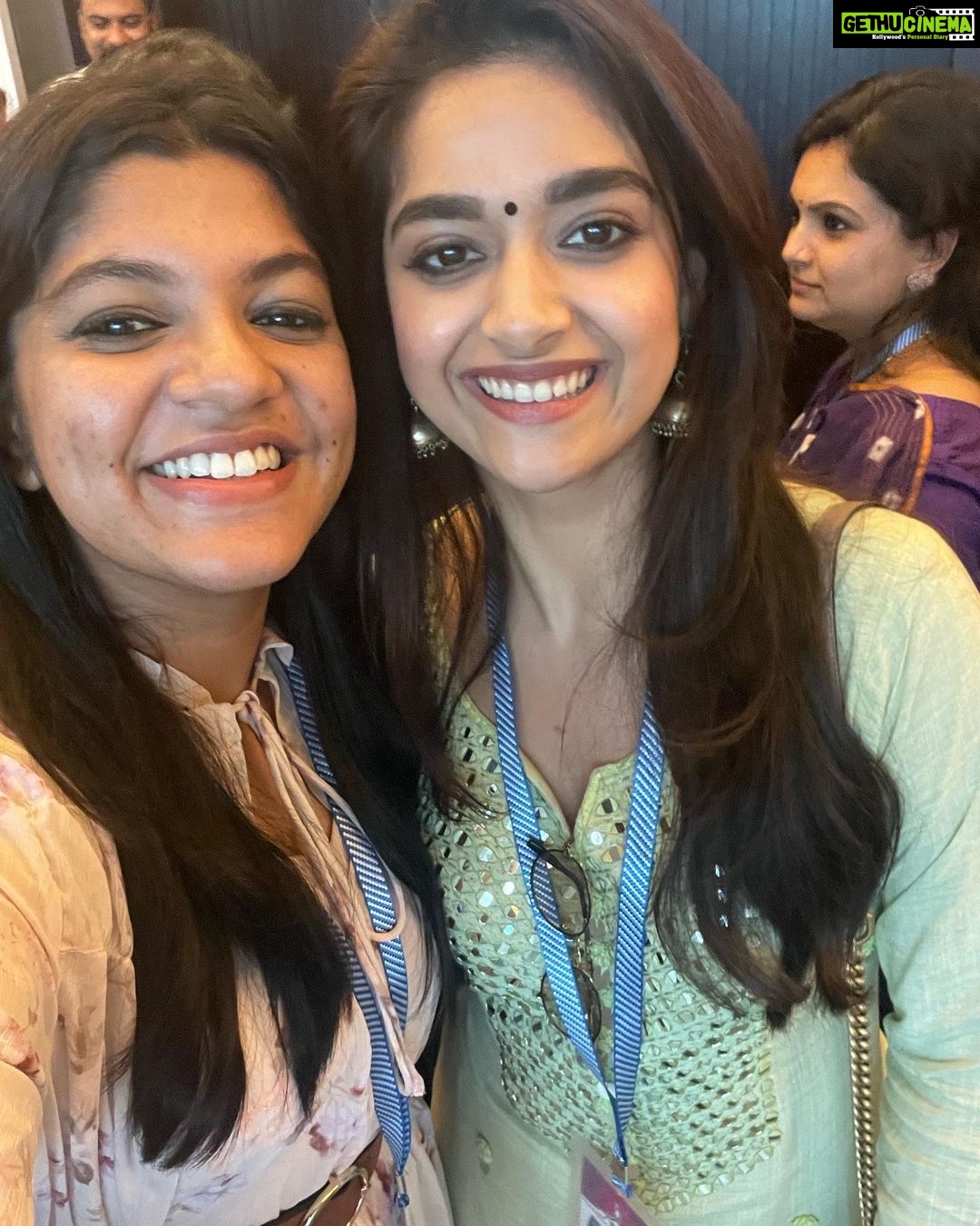 Keerthy Suresh Instagram - First time at the Association of Malayalam Artists meeting and it was lovely to catch up with some favorite friends and colleagues. Thank you so much for creating this opportunity, AMMA! @mohanlal @mammootty @benanna_love @aparna.balamurali @actor_jayasurya @anu.mohan.k #associationofmalayalammovieartists