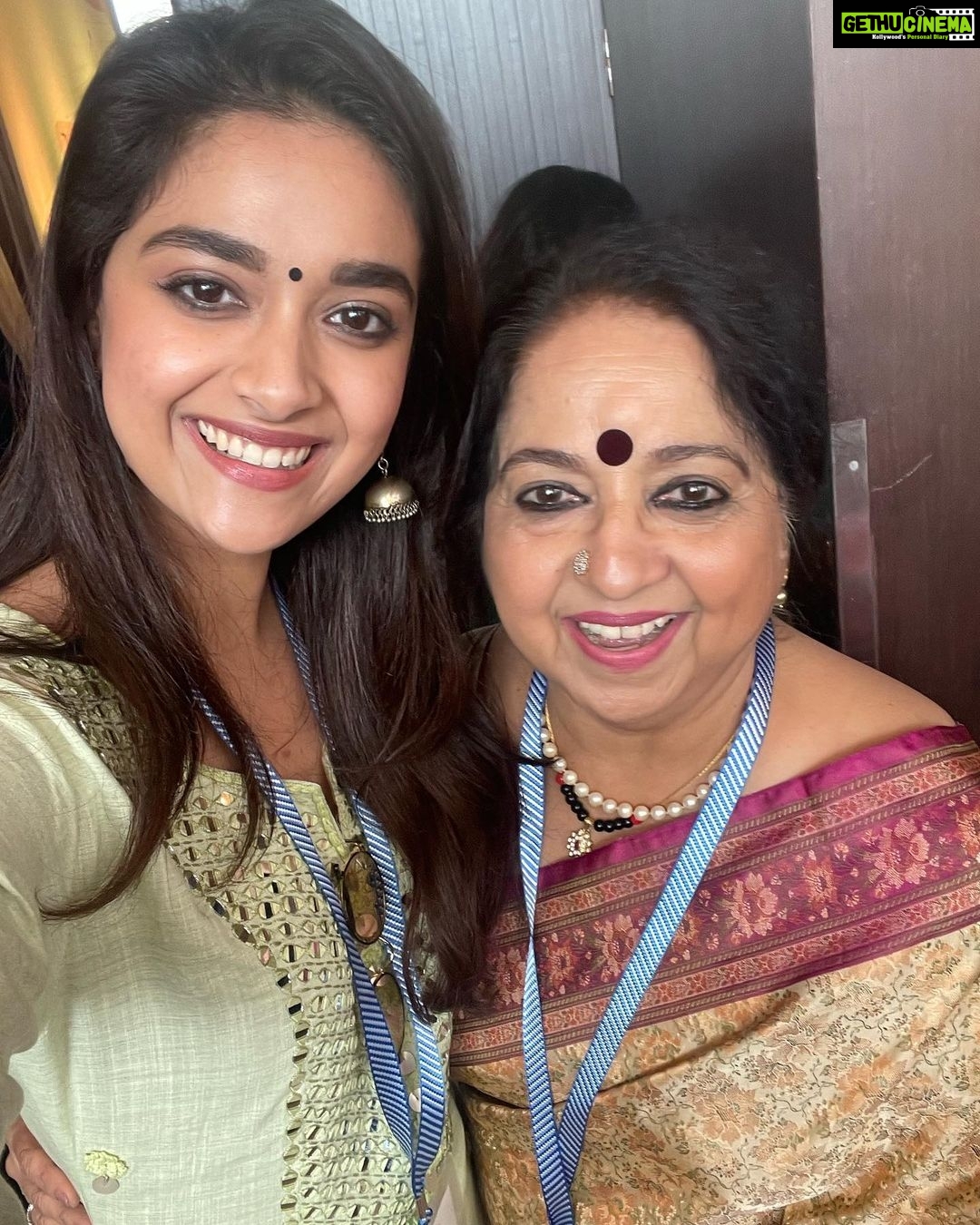 Keerthy Suresh Instagram - First time at the Association of Malayalam Artists meeting and it was lovely to catch up with some favorite friends and colleagues. Thank you so much for creating this opportunity, AMMA! @mohanlal @mammootty @benanna_love @aparna.balamurali @actor_jayasurya @anu.mohan.k #associationofmalayalammovieartists