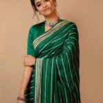 Keerthy Suresh Instagram – Alexa, play “Pachchai Nirame” 💚💚

🥻 – @kshitijjalori 
💍 – @pradejewels 
💁‍♀️ – @shravyavarma 
💄 – @makeupbyurmikaur 
💇🏻‍♀️ – @tejisinghofficial 
📸 – @kiransaphotography 

#SareeLover #StyledByShravyaVarma