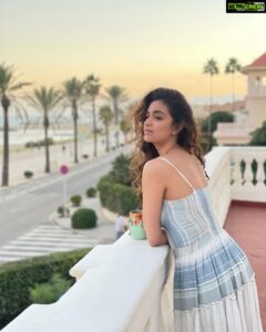 Keerthy Suresh Instagram - One of my sunset diaries 🌅 #SpainDiaries #TravelDiaries #ShootDiaries