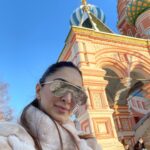 Kiara Advani Instagram - Cute but cold 🥶❄️🍦 #JugJuggJeeyo🇷🇺
