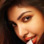 Komal Jha Instagram – I’m under no obligation to make sense to you.
.
– #Komaljha