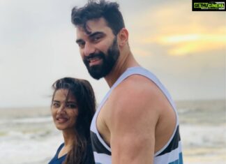Kratika Sengar Instagram - Yeyyy Happy 5 to Us baby.😘😘 I pray to God that we continue to cherish and enjoy all the simple pleasures of our lives and have a wonderful life together. 5 years down, forever to go❤️❤️ Thankyou guys for all the beautiful wishes and your love.. Thankyou for keeping us in your prayers. Forever grateful. 🙏❤️