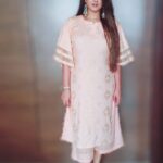 Kratika Sengar Instagram - Dressed to impress my brothers this time. Thankyou @reemathakurofficial 🤗 For this beautiful outfit. . . . . . Outfit by- @reemathakurofficial ❤️ Earings- @the_jewellery_hut_