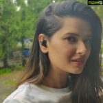 Kratika Sengar Instagram - Monsoon and Music create Magic.. To create your own, listen to your favourite song on @zebronics Wireless Earbuds. They are now available on Amazon, to get your hands on them go to the link below now. Zebronics, Zeb- Sound Bomb S1 Wireless Earbuds Comes with Bluetooth v5.0 Supporting Call Function,Voice Assistant & Upto 18Hrs* of Playback Time with Portable Charging Case (Black+Blue) https://www.amazon.in/dp/B08D6RHP3R/ref=cm_sw_r_wa_api_i_ZLOkFbYM7WCEK Collaboration done by @soapboxprelations ❤️