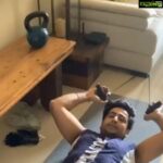 Kratika Sengar Instagram - 😂 😂 😂 Aur Karo work out ghar mein... this is by far one of the best bloopers I've Seen in a long time nd last mein uncle ka "kya hua..?" ne toh Chaar chaand laga diye.... @dishankarora9 😂😂😂