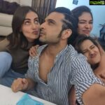 Kratika Sengar Instagram – Well, since @ridhimapandit is OK posting these pics I have few more of them and @kkundrra I have the clearer pics (the braided ones) 🤪
@mandanakarimi