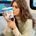 Kriti Sanon Instagram - With the goodness of healthy pink Himalayan salt & brown sugar, here’s a healthy treat which you just can’t resist! 😋 @myfitness Peanut Butter Order yours at www.myfitness.in 🎁 Use my code KRITI #myfitnesspeanutbutter #myfitness #ad MyFitness Peanut Butter