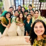 Kushboo Instagram - Patchchai kilies.. reunion of mothers from LA school. Our kids have grown up and on their paths to conquer, but we have remained kids and together. Love this gang. ❤❤❤ #MirchiGirls #Forever