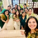 Kushboo Instagram – Patchchai kilies.. reunion of mothers from LA school. Our kids have grown up and on their paths to conquer, but we have remained kids and together.  Love this gang. ❤❤❤ #MirchiGirls #Forever