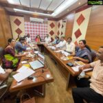 Kushboo Instagram – When work is done with complete satisfaction. Had meetings with @bjp4karnataka and virtual meeting with @bjp4andhra team today. All of us our totally committed to do our best. Thank you to each and everyone of you for your enthusiasm. Let’s do our best. 🙏🙏
#PoshanAbhyan

#SwasthBaalakBaalikaSpardha