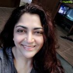 Kushboo Instagram – Say hello to a beautiful you!! Rain, hailstorm or whatever.. do not find reasons to skip your workouts.. lead a healthy life.. eat well ( healthy meals ), workout at your pace ( do not over do or exceed your limits ), enjoy life. 
#exercise #healthylife #peacefulmind ❤❤❤❤👍👍