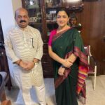 Kushboo Instagram - Thank you so much H'ble CM of Karnataka Shri.Basavaraj Bommai Ji for your valuable time. Everytime I learn so much about time management, ideas for good governance, hospitality and humility. Your help and involvement in #SwasthBaalakBaalikaSpardha means a lot. Thank you once again 🙏🙏