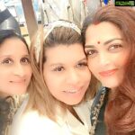 Kushboo Instagram - Happpppppppppiest birthday to my dearest dearest darling baby Anusha. You are the most simple, unpretentious, honest, lovable soul. Wishing you loads n loads of happiness and peace. Love you lots. 🥰🥰🥰🎂🎂🎂💋💋💋😍😍😍💕💕💕🥰🥰💐💐💐😘😘😘😘😘