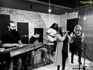 Lady Kash Instagram - "Lazyyyyyyyyyy...." 🎶 Madness! Live version video coming soon. Keep an eye for when it drops! 💥 Powered by @akashikofficial.

#AKASHIK #ThinkMusicIndia #LazySong #DontWorryBeLazy #SombalSong #OhManapenne #VishalChandrashekhar #LadyKash #Sinduri #HarishKalyan #PriyaBhavaniShankar #Carnatic #HipHop #TamilHipHop #Fusion #TamilSong #IndianCinema #Soundtrack #NewSong #India #Singapore #Collaborate #IndianMusic #DesiMusic #TamilRap #Indie #TamilRapper #NewRelease #Movie #Kollywood