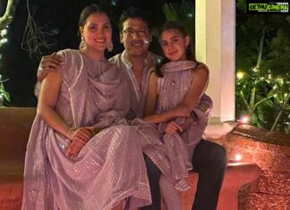 Lara Dutta Instagram - Happy Diwali from ours to yours!! ✨🤗✨ @mbhupathi